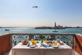Ca' del Santo Canal View and Terrace